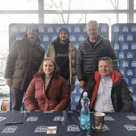 Karolína Erbanová 2025 MK Cards EXPO Hradec Autograph Silver Rainbow - Hokej